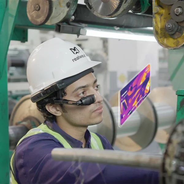 Synergiz_RealWear_Navigator520_01 RealWear Navigator 520