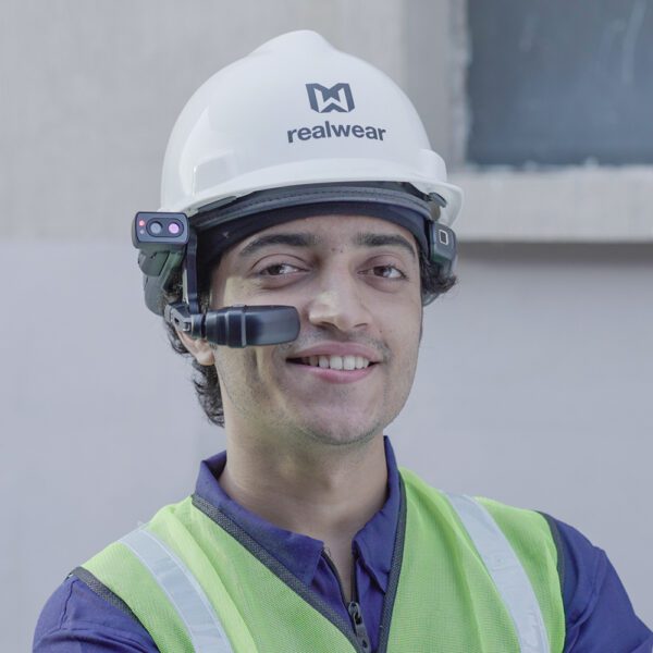 Synergiz_RealWear_Navigator520_02 RealWear Navigator 520
